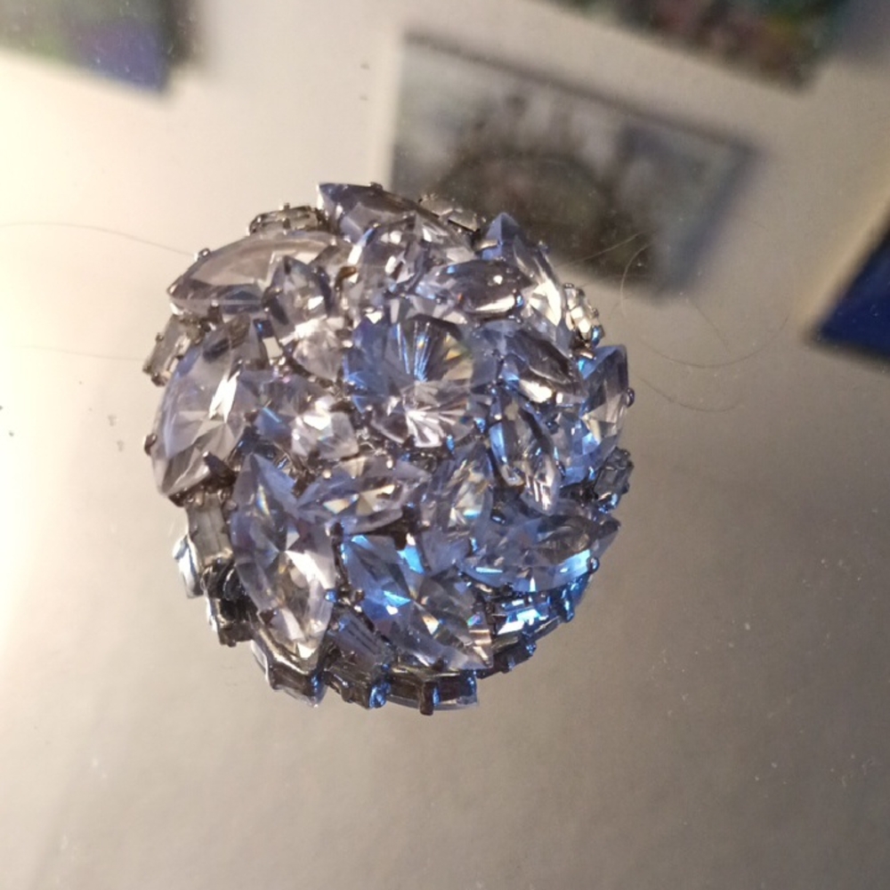 Vintage-Inspired Light Blue Crystal Cluster Brooch